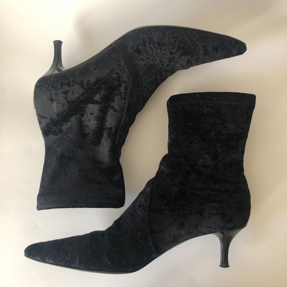 Donald Pliner Couture Crushed Velvet Booties